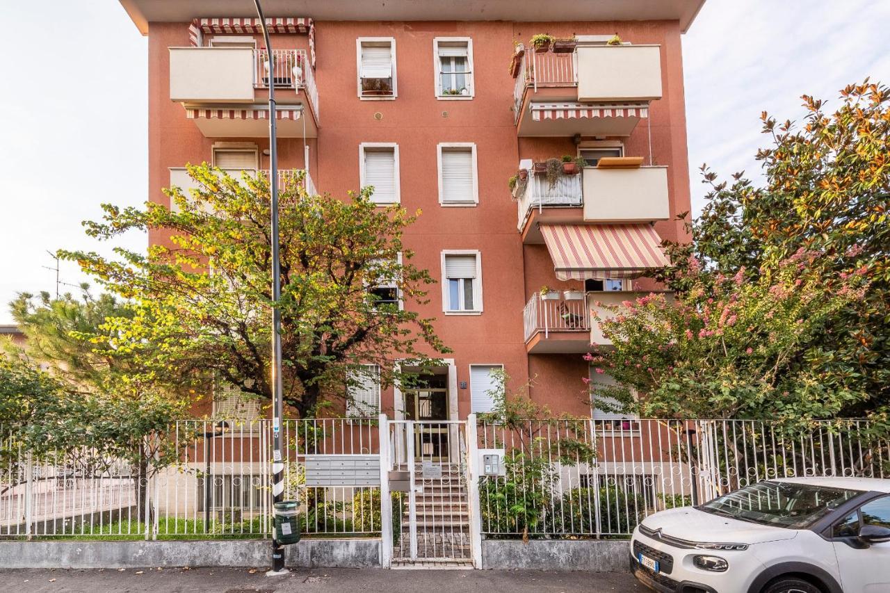Precotto Comfortable Flat With Balcony Apartment Milano Exterior foto