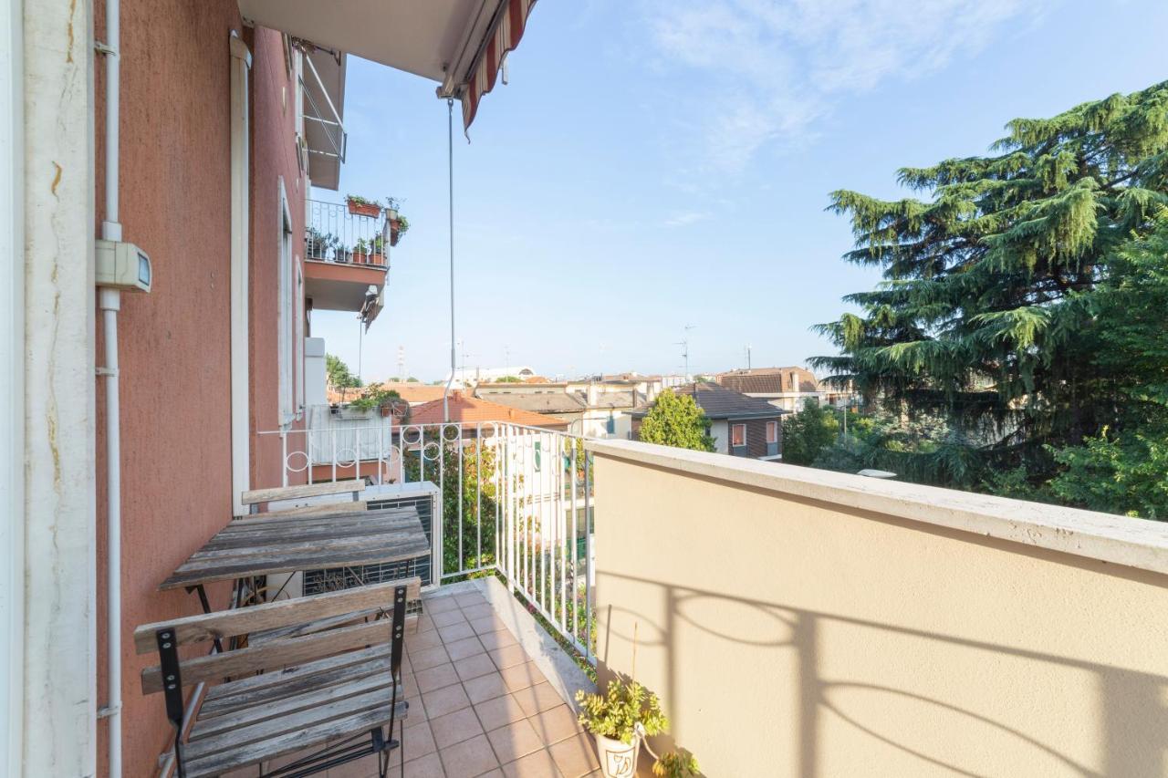 Precotto Comfortable Flat With Balcony Apartment Milano Exterior foto